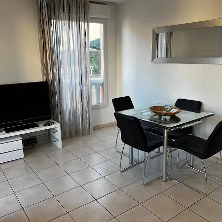 Apartment Monaco Border, Terrace, Sea View & Parking *