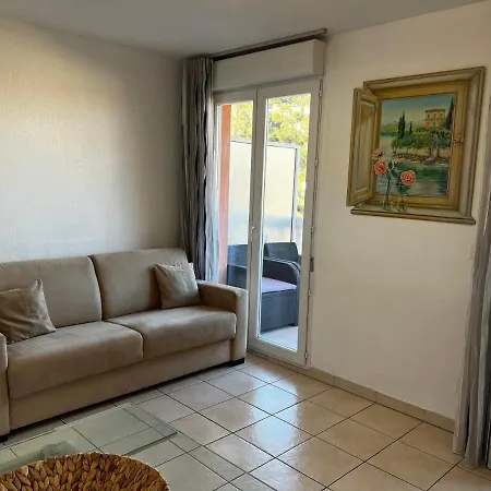 Apartment Monaco Border, Terrace, Sea View & Parking *